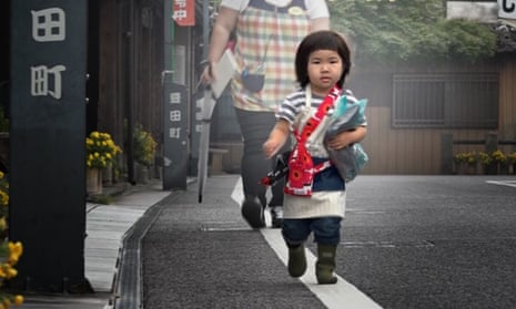 krater Drijvende kracht veronderstellen Old Enough: the Japanese TV show that abandons toddlers on public transport  | Television | The Guardian