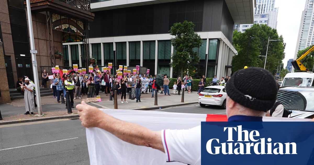 Home Office to penalise asylum seekers who refuse to move out of hotels