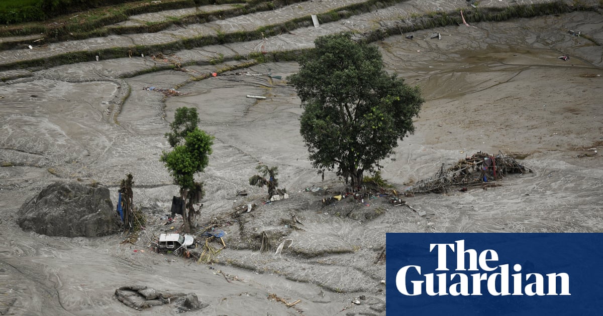 Nepal-Tibet flood deaths pass 1,000 as police ask relatives for DNA to identify victims