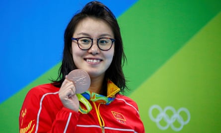 Fu Yuanhui with 100m backstroke bronze medal