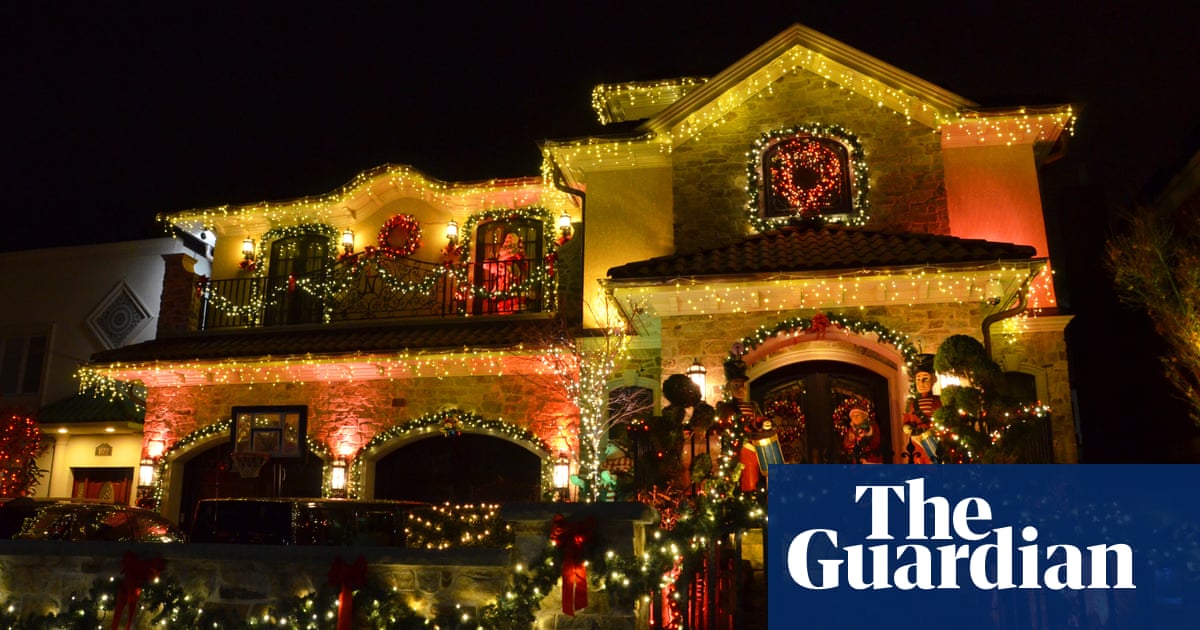 Christmas wallpaper decorations amazing queens york nyc ny light wallpapers outdoors New York's most spectacular Christmas light displays – in pictures