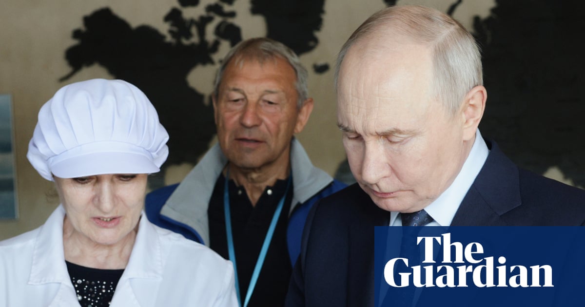 Japan condemns visit by Vladimir Putin to disputed Kuril Islands