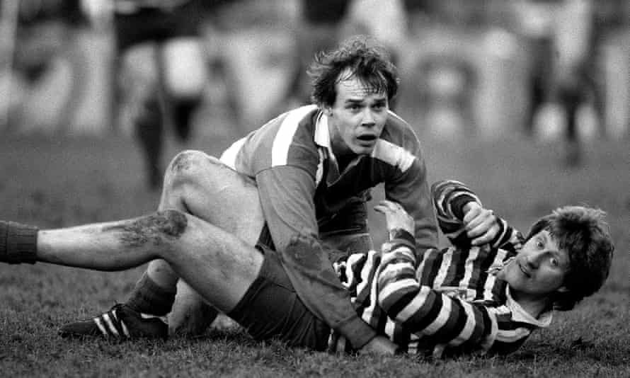Clive Woodward in action for Leicester in 1983