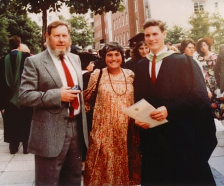 Keir Starmer at his graduation from the University of Leeds with his parents Rod and Jo in 1985