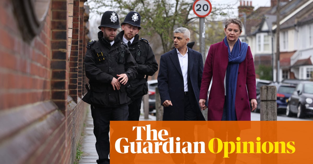 The Guardian view on fake campaign videos: the costs of spreading false information are real | Editorial