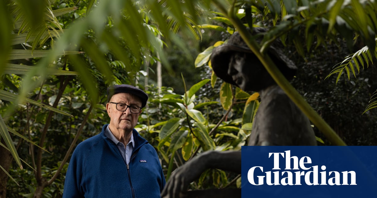 Australian Archibald Prize Winner William Robinson Dies Aged 89
