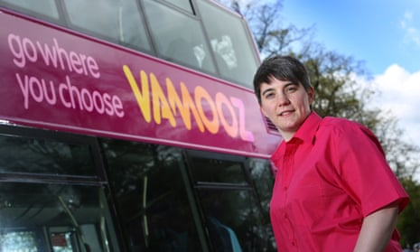 Bus with VAMOOZ logo