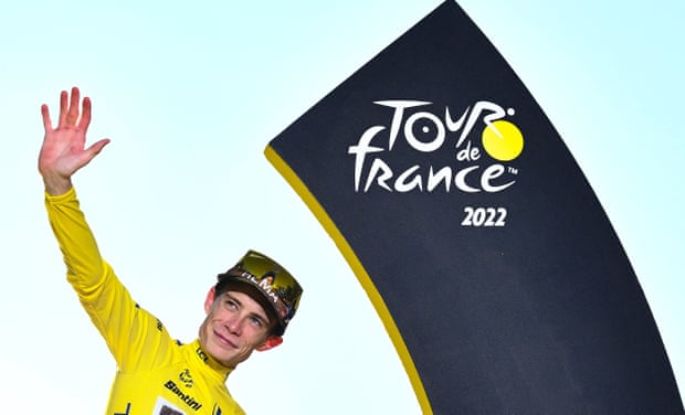 Dave Brailsford a déclaré qu'il ne s'attendait pas à ce que Jonas Weinggaard se révèle invincible après avoir remporté le Tour.