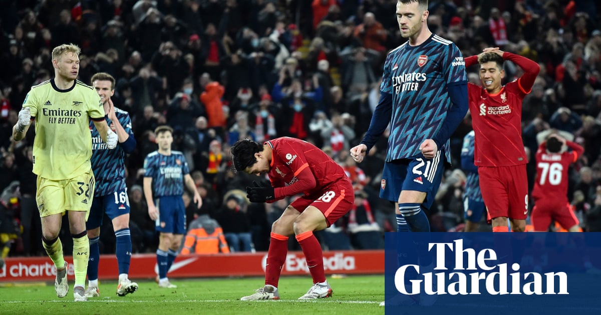 Arsenal dig in to deny Liverpool in first leg despite Granit Xhaka red card