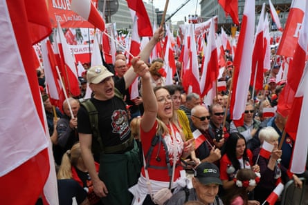 Supporters of Karol Nawrocki gather in Warsaw.