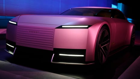 Jaguar unveils new electric concept car in Miami – video