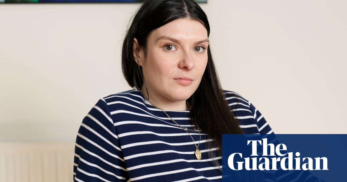 I Want to Go Home But I'm Already There by Roisin Lanigan review a housing crisis ghost story