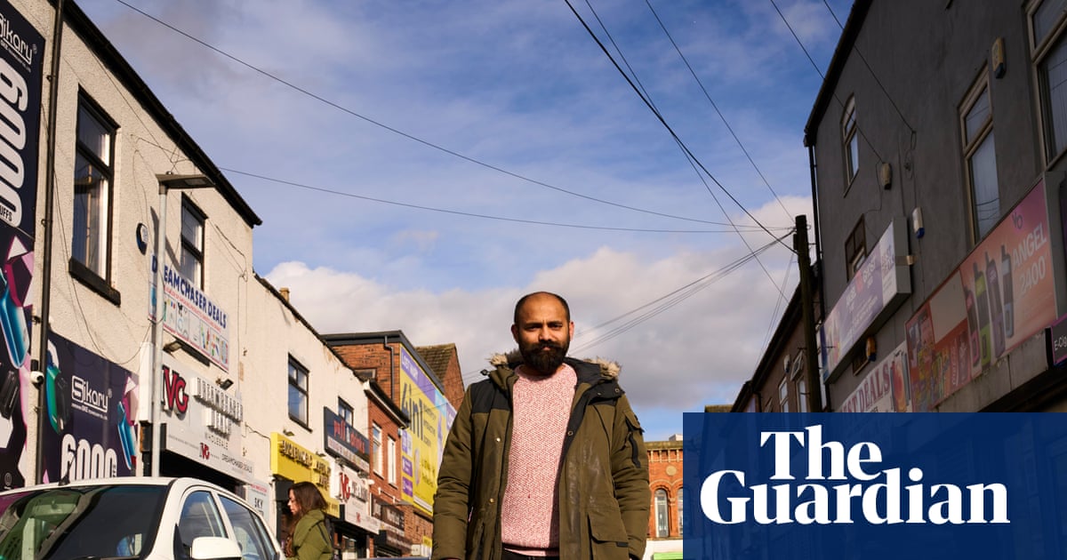 The vape capital of Britain: how have two Manchester backstreets come to dominate the e-cigarette trade?