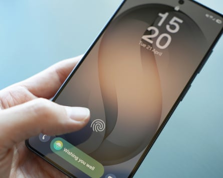 The fingerprint sensor of the Samsung Galaxy S26.