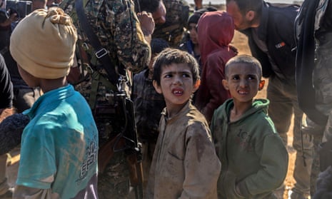 Yazidi children evacuated from Baghouz
