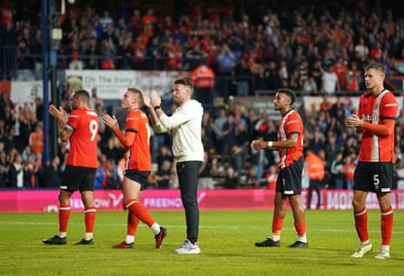 Fear not Luton – there’s still joy to be found in a losing streak | Luton Town 5 Luton Town manager Rob Edwards and his players applaud the fans at Kenilworth Road