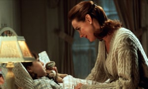 Elizabeth Perkins in Miracle on 34th Street