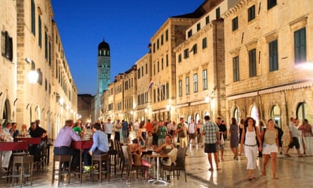 Diners on an Old Town street in Dubrovnik