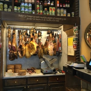 Seasoned ham in bar Veedor, Cadiz