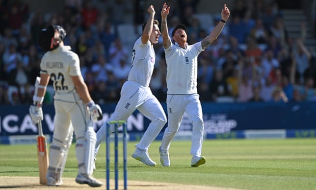 Matt Potts and Ben Stokes celebrate taking the key wicket of Kane Williamson