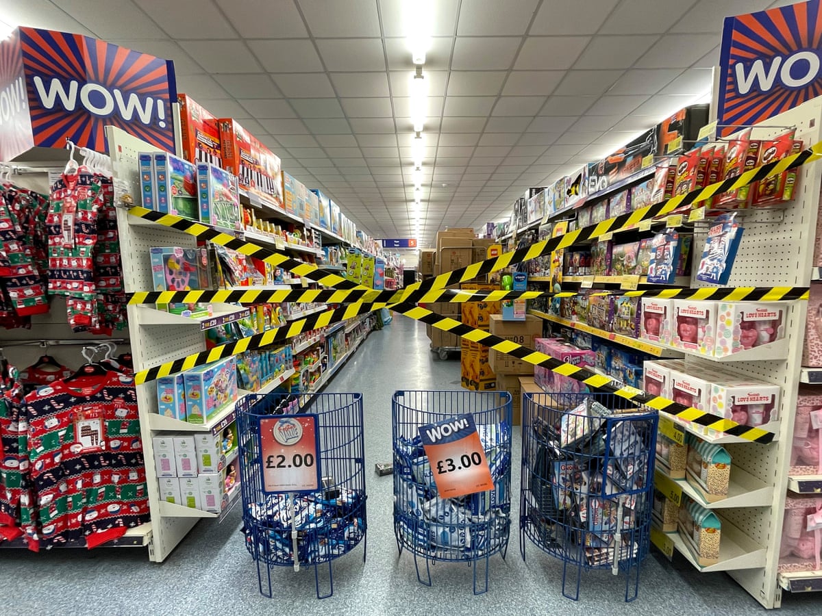 Billionaire brothers behind B&M take £30m payout after Christmas  Billionaire brothers behind B&M take £30m payout after Christmas