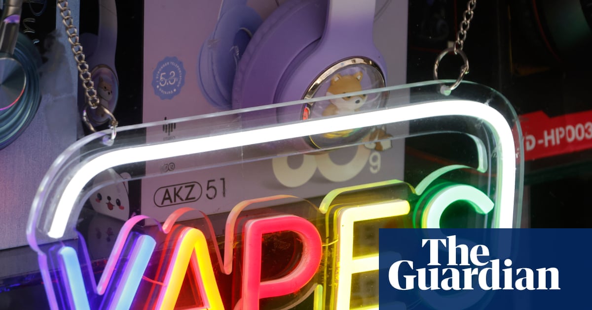 ‘Definitely dodgy’: how to spot a fake vape