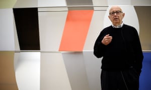 Ellsworth Kelly speaks during a press preview at the the Barnes Foundation in 2013 in Philadelphia. 