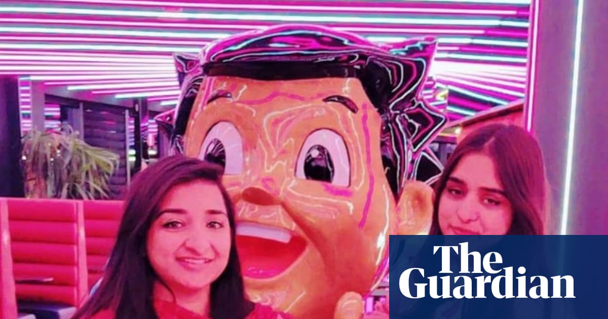 Two sisters drown while paddling at Snowdonia beauty spot