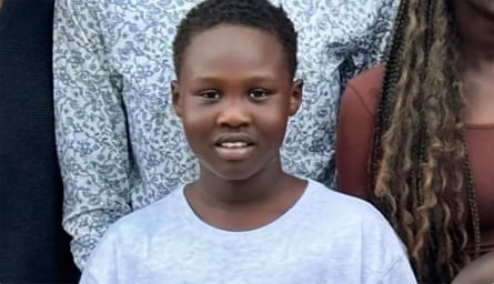 Chol Achiek, 12.
