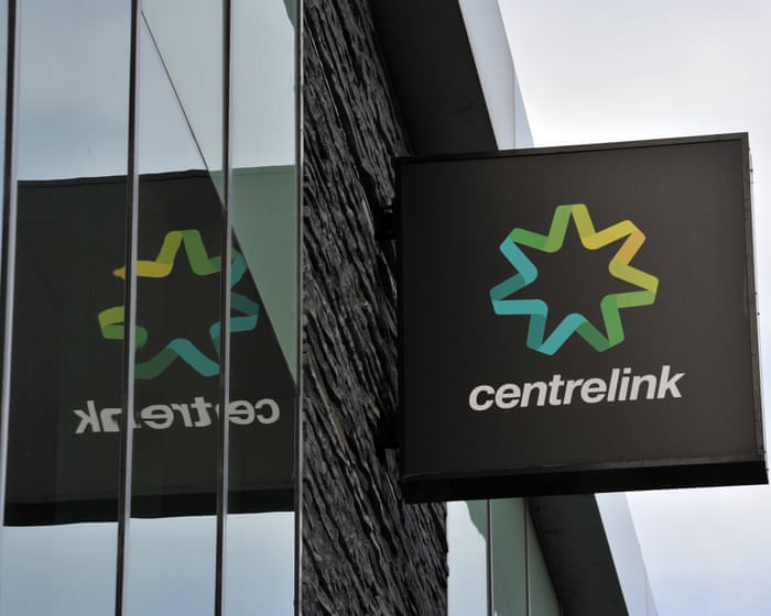 Centrelink threatening payment suspensions at rate of five a minute, new analysis suggests
