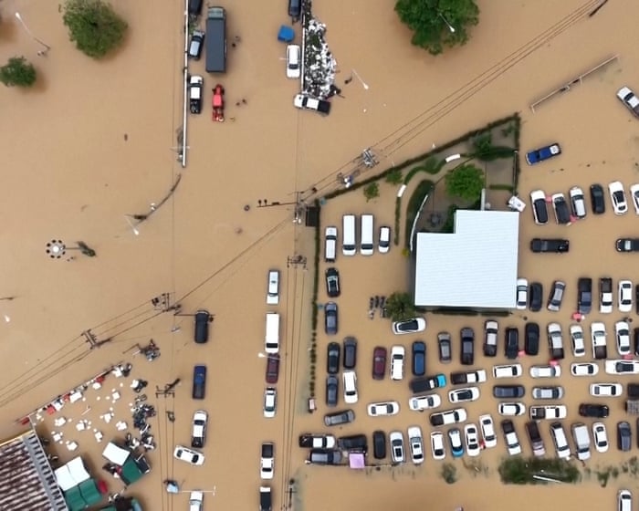 Aerial video shows buildings and cars in Thailand submerged after heavy flooding – video