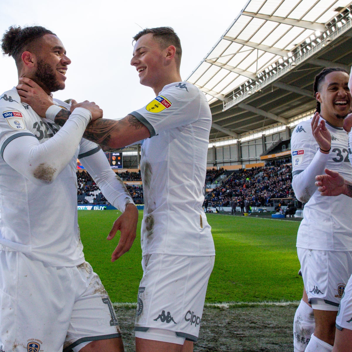 Tyler Roberts Double Helps Leeds Hammer Sorry Hull And Close Gap At Top Football The Guardian