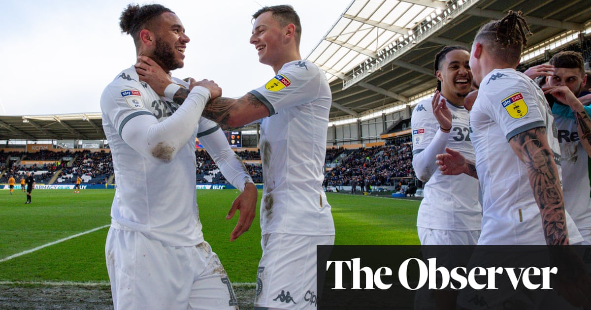 Tyler Roberts Double Helps Leeds Hammer Sorry Hull And Close Gap At Top Football The Guardian