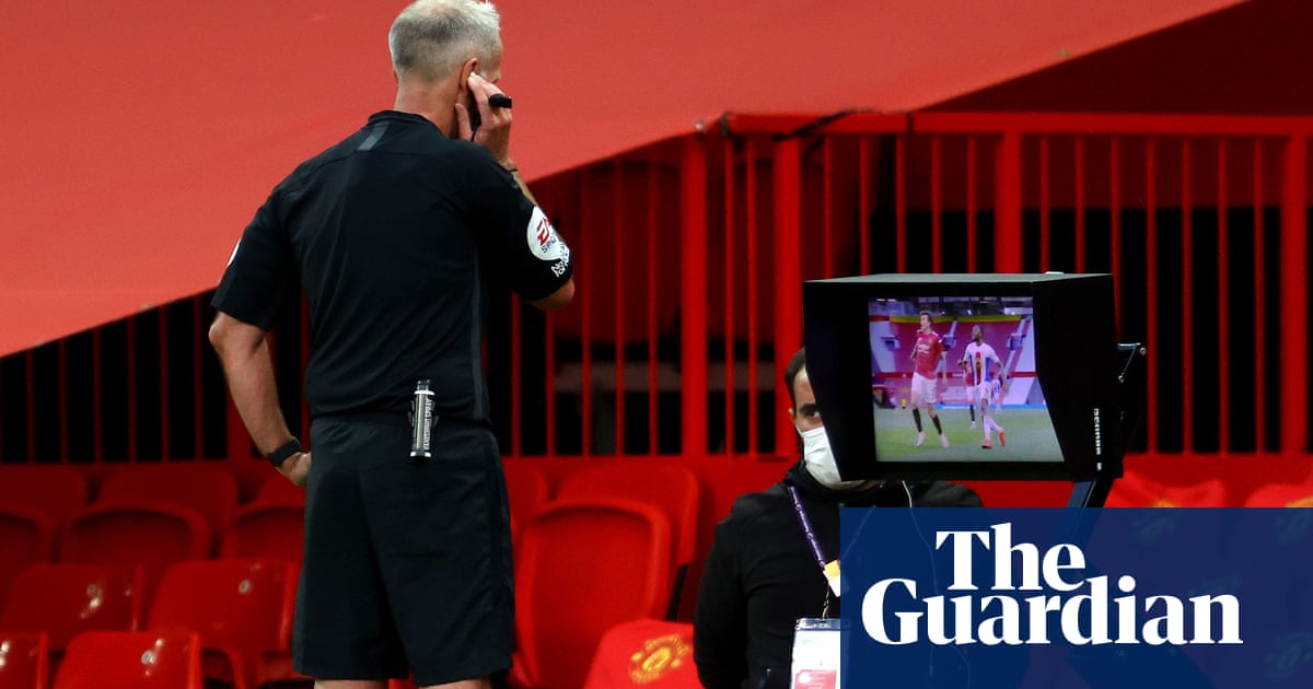 Premier League referees to be more lenient on handball after outcry