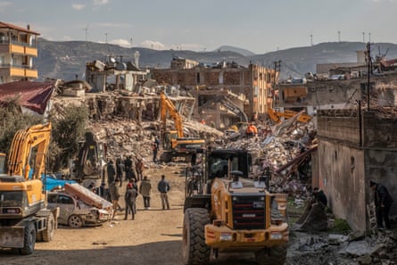 A view of the destruction in Samandağ.