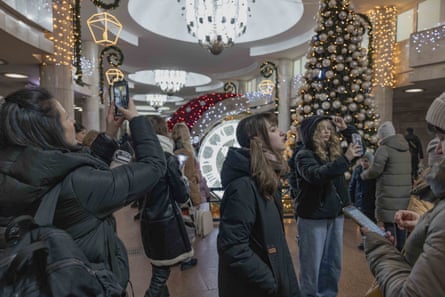 Christmas decorations in the Kharkiv metro