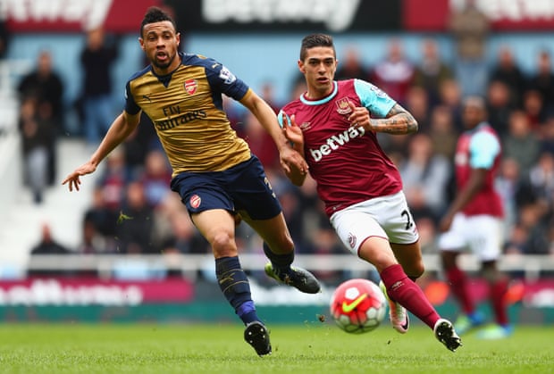 Coquelin attempting to get the better of Lanzini in last seasons clash.