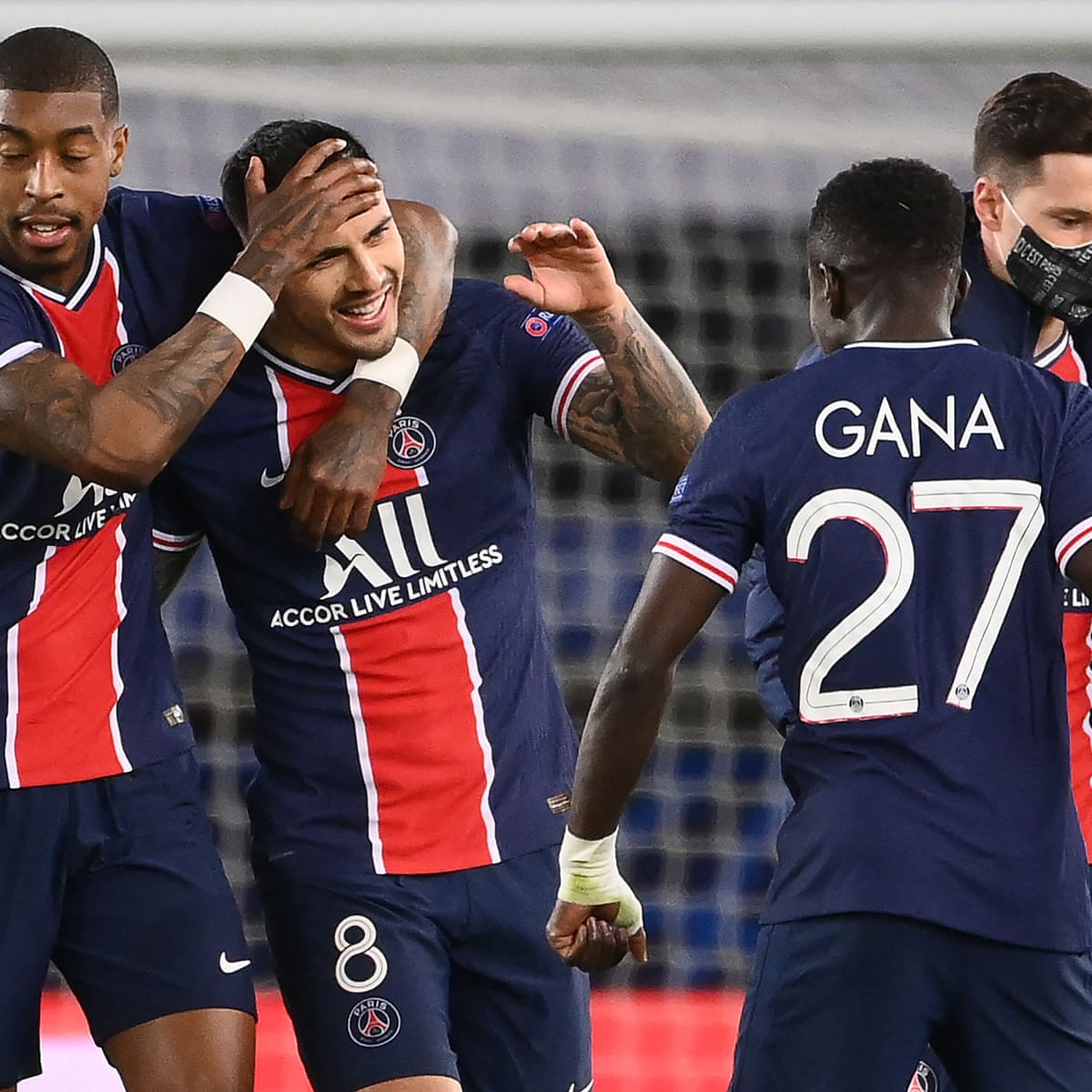 Psg Hold Nerve To See Off Bayern Munich Despite Choupo Moting Goal Champions League The Guardian