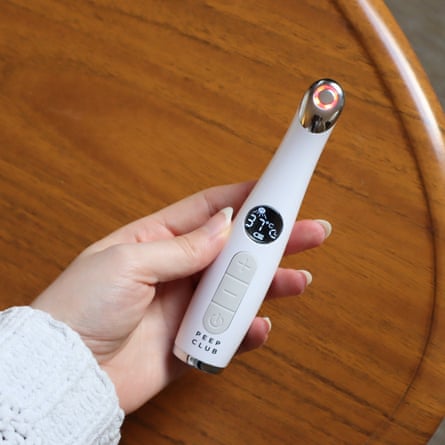 Best light therapy mask-Peep club heated eye wand LED-3.JPG