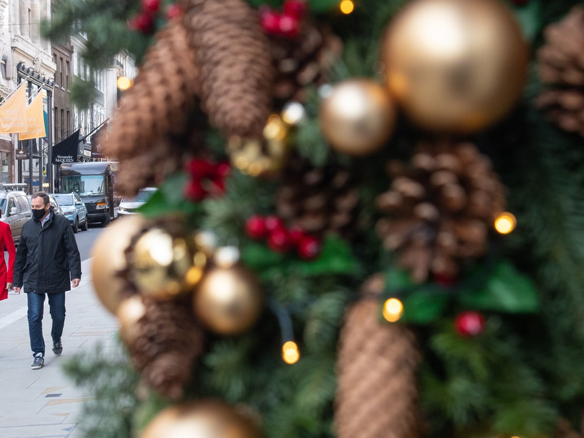 Five Days Of Christmas Uk Covid Plan Lets Three Households Mix Coronavirus The Guardian