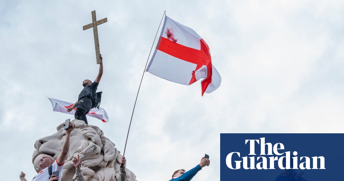 C of E to challenge Tommy Robinson ‘put Christ back into Christmas’ message