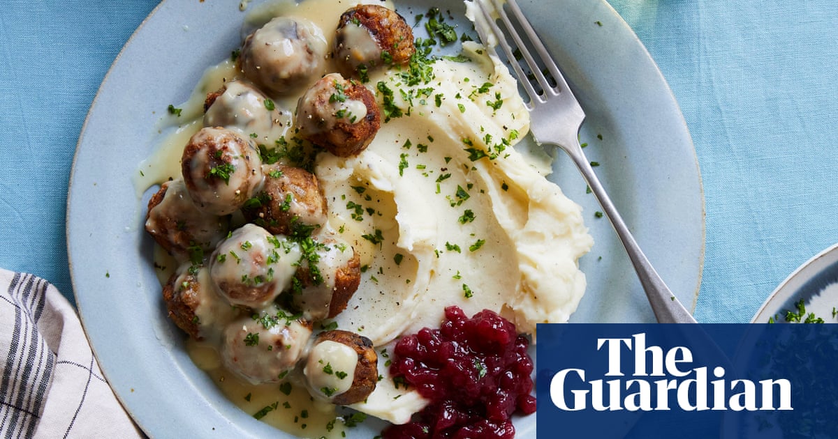 Swedish-style ‘meatballs’ and creamy pasta: School Night Vegan’s midweek recipes for tinned beans