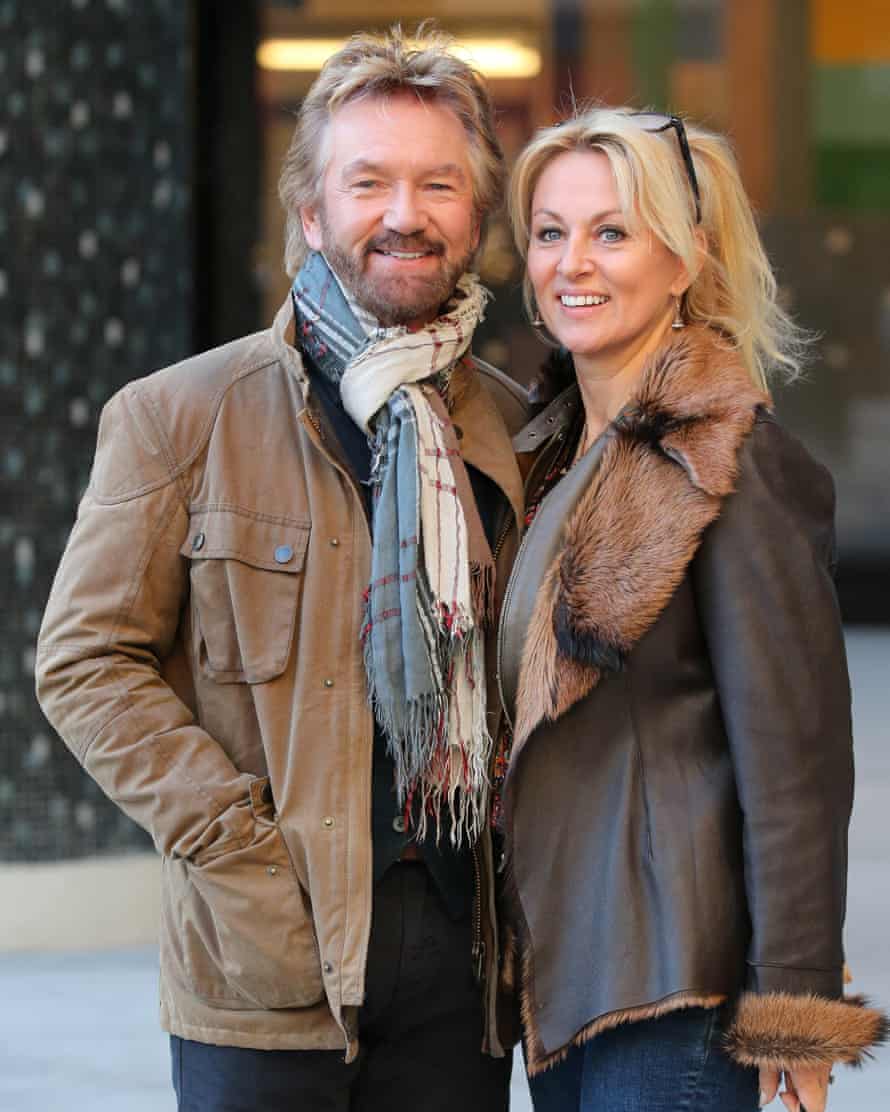 Edmonds with his wife Liz Davies, who worked as a makeup artist on Deal Or No Deal.