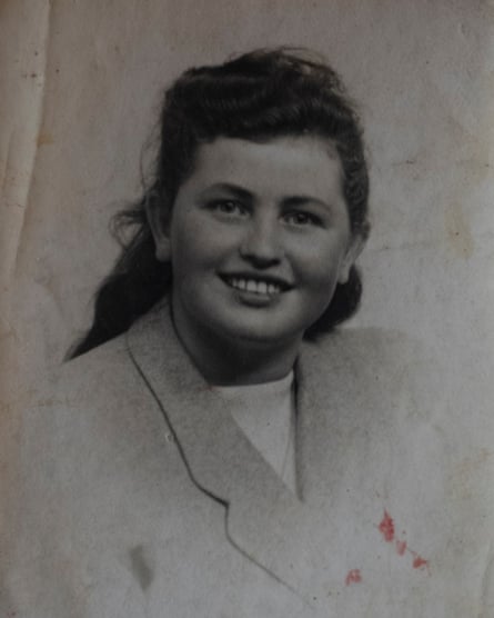 Edith Gluck, in 1947, Dublin after she escaped Auschwitz