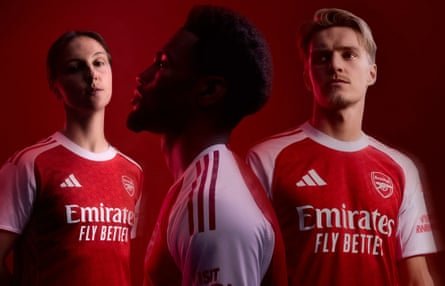 Arsenal's location kit for nan 2025-26 season, featuring nan schematic A logo.