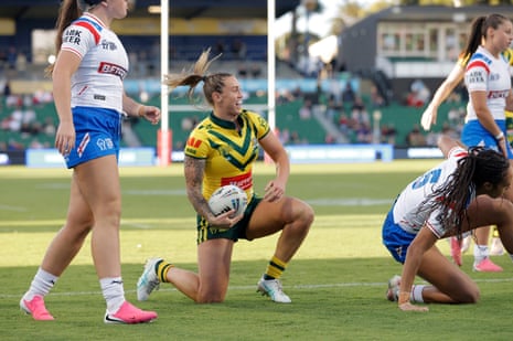 Julia Robinson joins the try scorers against England
