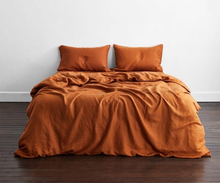 Funda nórdica de lino y cúrcuma de Bed Threads