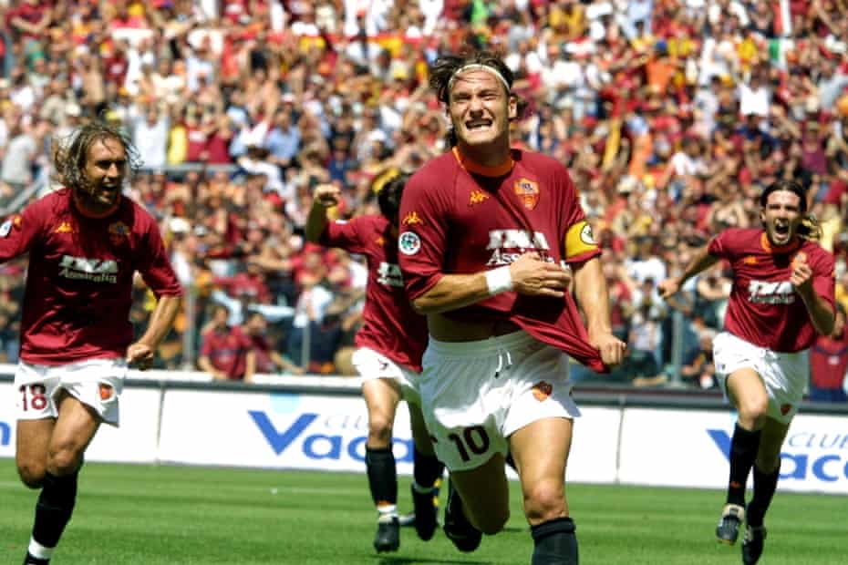 Francesco Totti ha segnato contro il Parma nell'ultima giornata, quando la Roma ha vinto lo scudetto nel 2001.