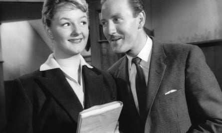 Leslie Phillips with Joan Sims in Carry On Teacher, 1959.