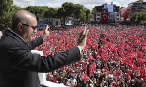 Recep Tayyip Erdogan se dirige a sus seguidores en Ordu, TurquÃa